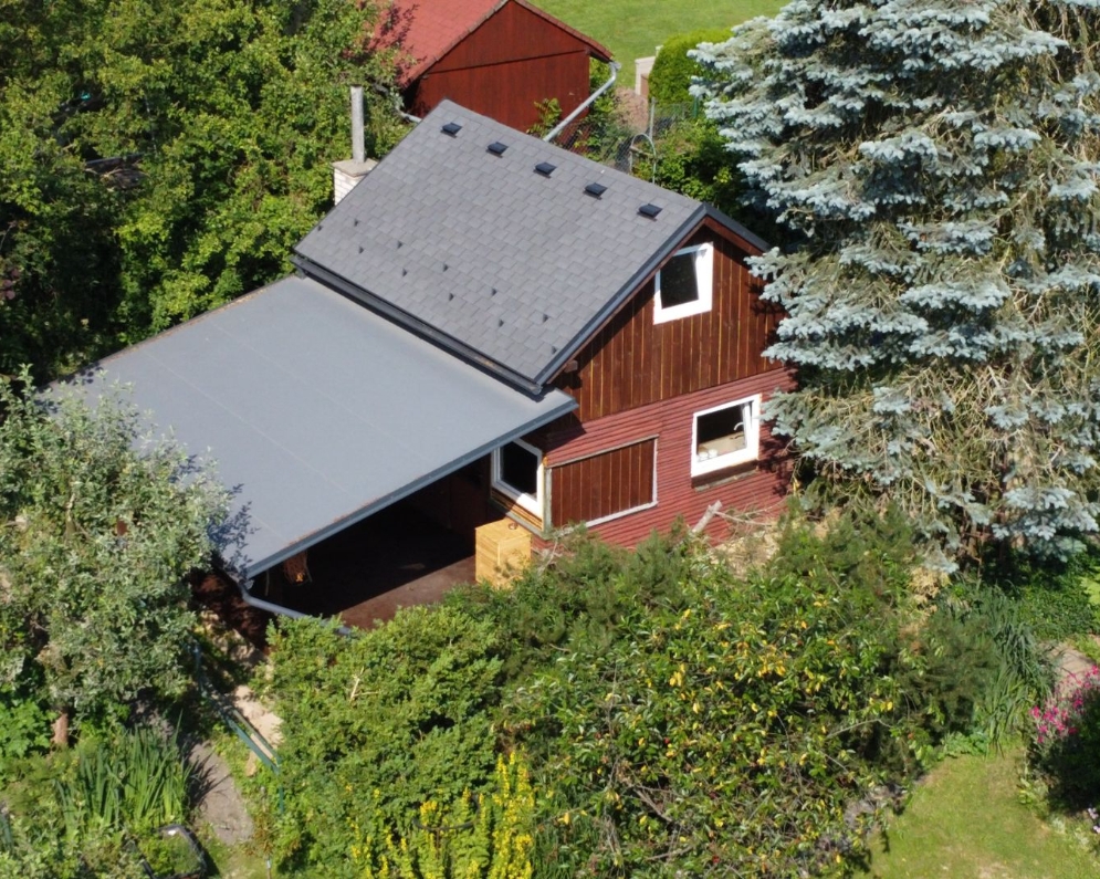 Prodej pěkné chatky se zahradou v Liberci, Horní Hanychov, ulice K Bucharce č.ev. 45, za 1.780.000,- Kč..