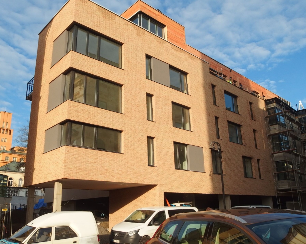 Pronájem nového bytu 2+kk, 52 m2, v 2.NP., Jungmannova ul. 3, v centru Jablonce nad Nisou, za 12.400,- Kč + spotřeby.