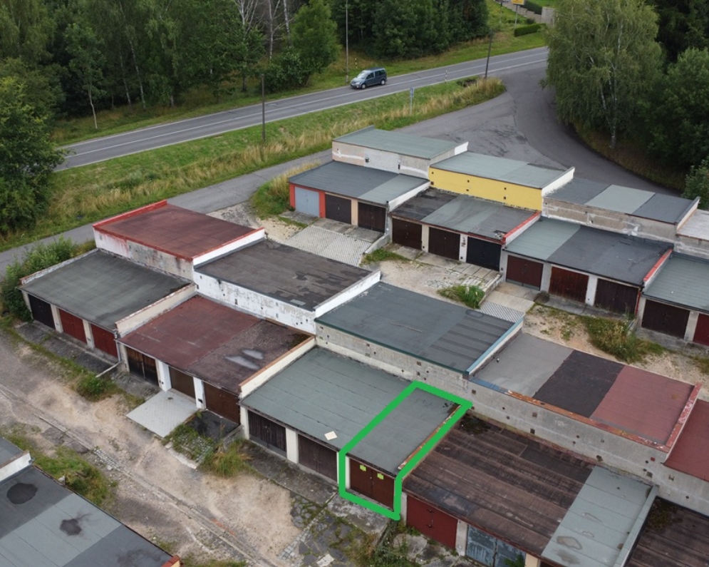 Pronájem garáže s elektřinou v Liberci, ulice Kunratická, za 2.500,- Kč..